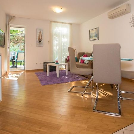 Apartment Bela Poreč Zewnętrze zdjęcie